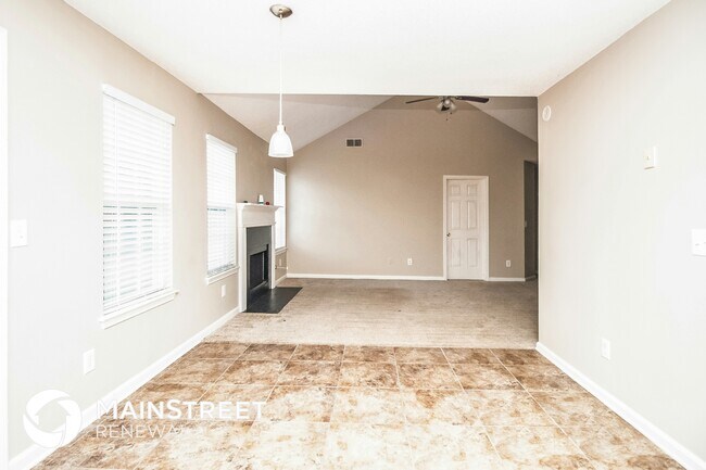 7522 Clear Creek Approach, Lithonia, GA 30058 - photo 5