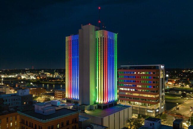 Just outside of Vernon Heights, you'll find the beautiful Downtown Cedar Rapids.