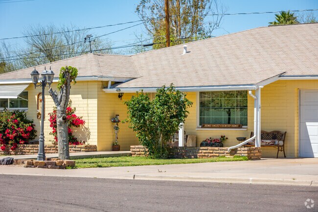 Find your slice of suburban paradise in Park Center Place's picturesque ranch-style homes.