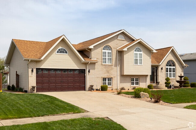 Turkey Creek has plenty of room for modern custom housing.