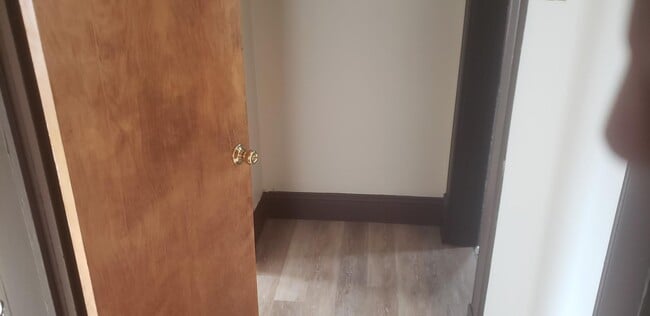 1105 W Main St unit 2nd floor, Collinsville, IL 62234 - photo 3