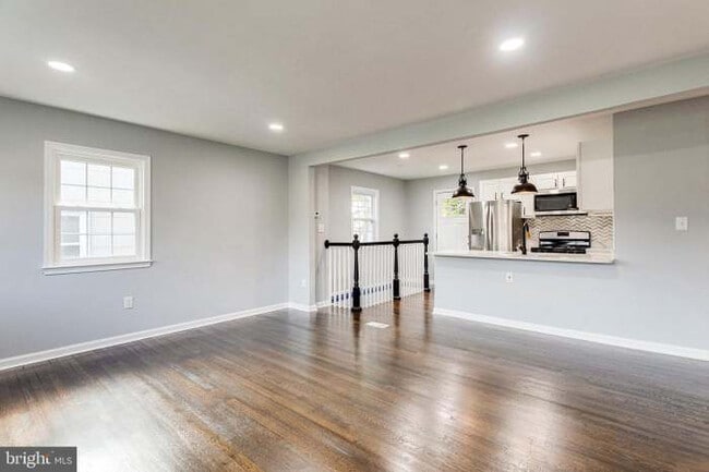 4331 Shell St, Capitol Heights, MD 20743 - photo 2