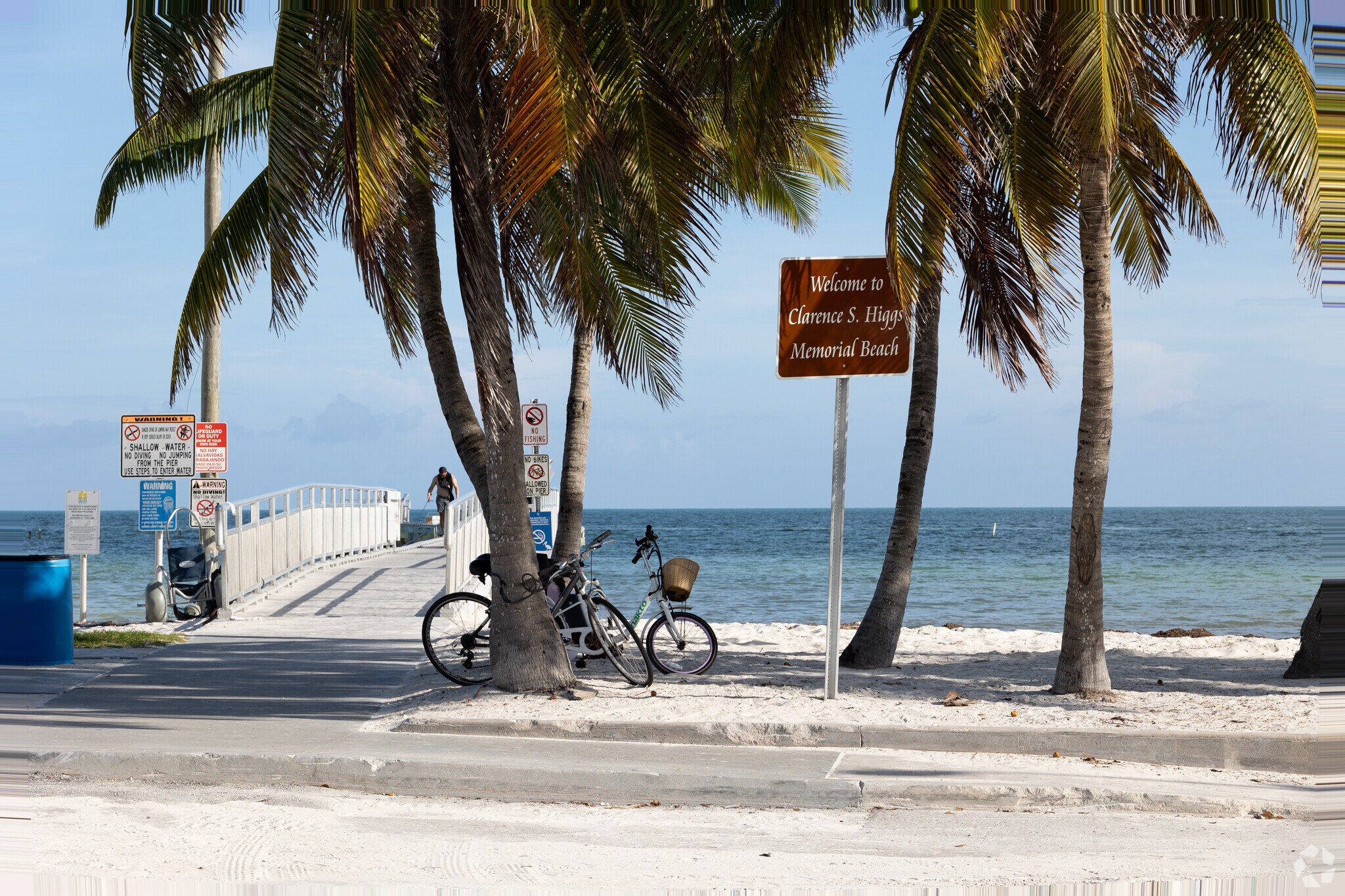 One of the best park that you can go to is the Higgs Beach Park in Casa Marina.