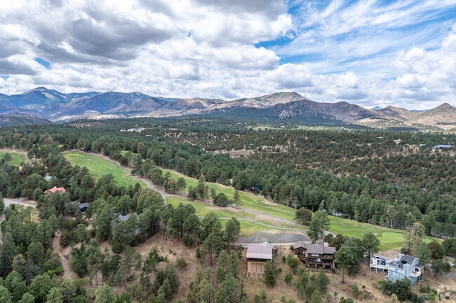 Discover the unique charm of living in Alto homes, thoughtfully designed for comfort and elegance in a serene mountain setting.