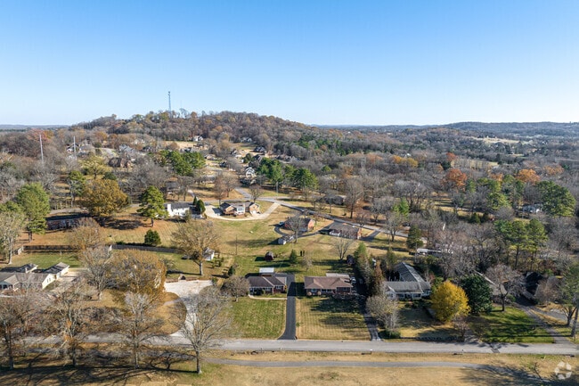 Hampshire is a rural and peaceful town of 1,400 residents, offering ample land for sale.