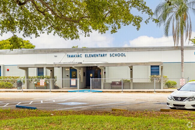 Tamarac Elementary School has a student-teacher ratio of 17 to 1, making it an ideal school.
