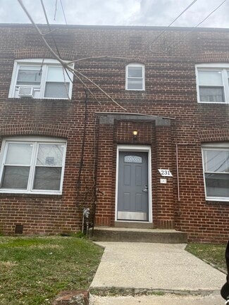 231 Oakwood St SE Unit 1, Washington, DC 20032