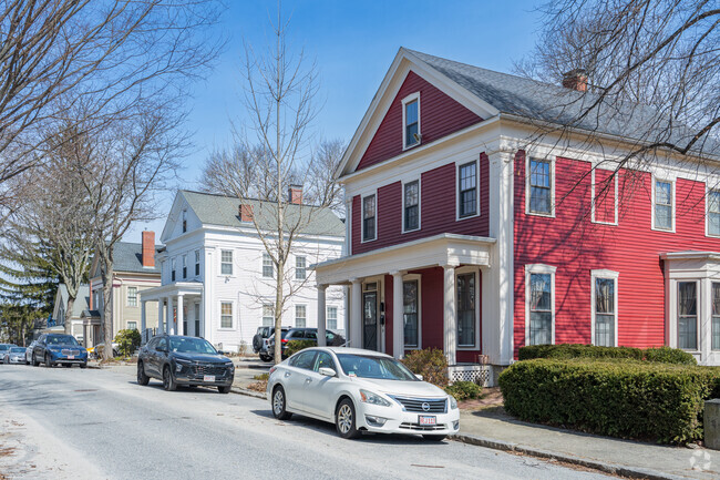 Historic homes and stunning perspectives of Crownhill-Piedmont makes it a desirable neighborhood just outside of Downtown Worcester.