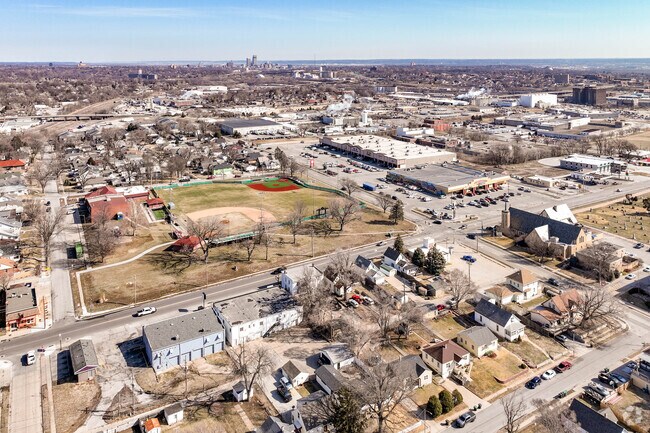 South Central Omaha residents have easy access to downtown Omaha.