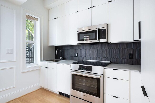 1735 Q St NW unit ID1011211P, Washington, DC 20009 - photo 3