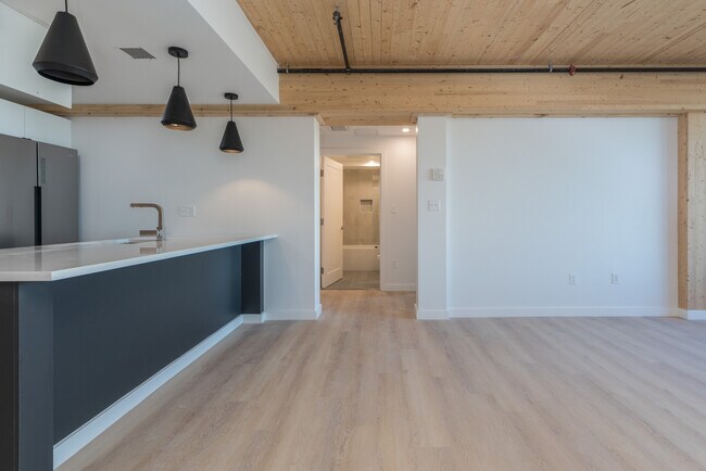 11 E Lenox St unit 701, Boston, MA 02118 - photo 2