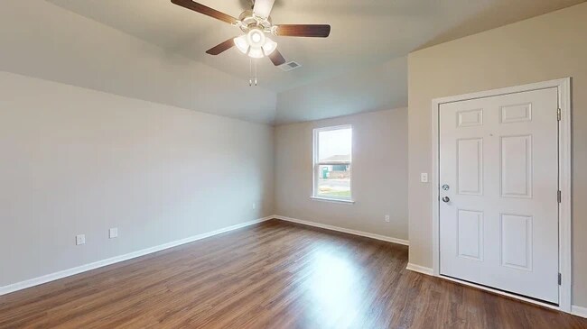 20316 W 194th St, Spring Hill, KS 66083 - photo 6