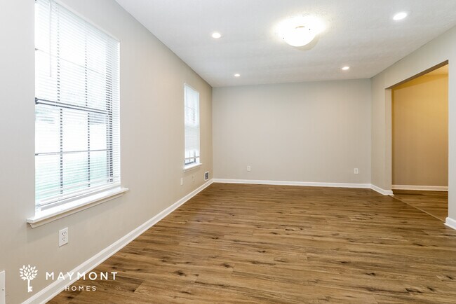 110 Lupine Ct, Atlanta, GA 30349 - photo 7