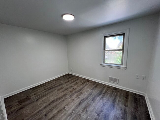 2610 Price St, Chester, PA 19013 - photo 6