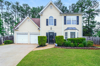 8253 N Sterling Lakes Dr, Covington, GA 30014