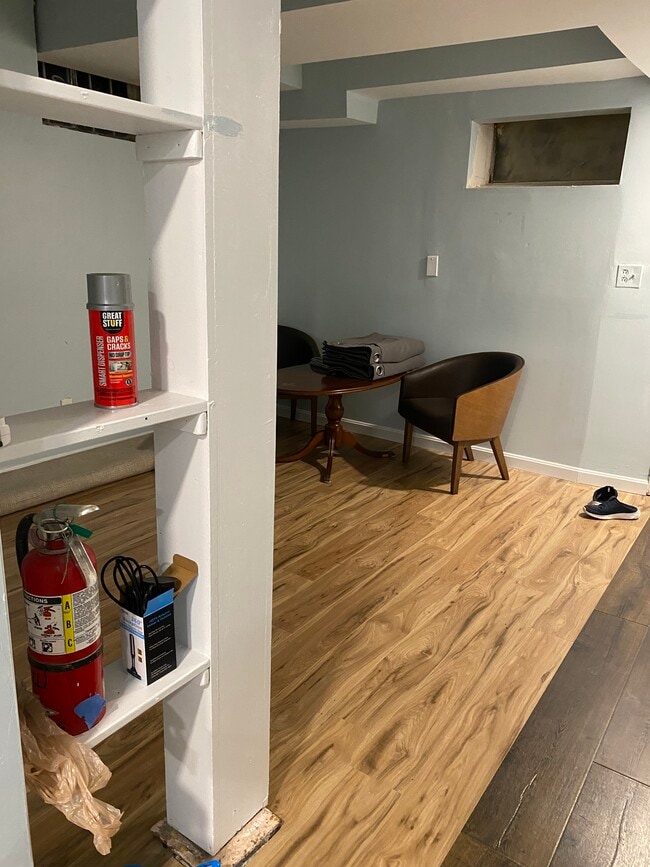 Unfurnished room