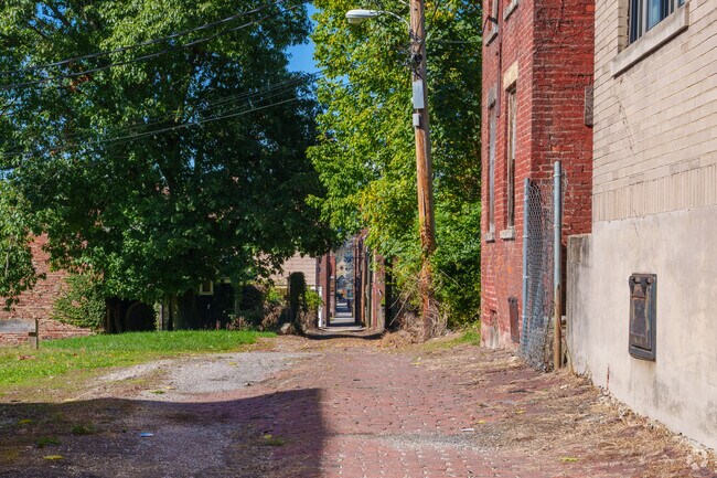 East Wheeling has several small alleyways that can be convenient for those walking to and from.