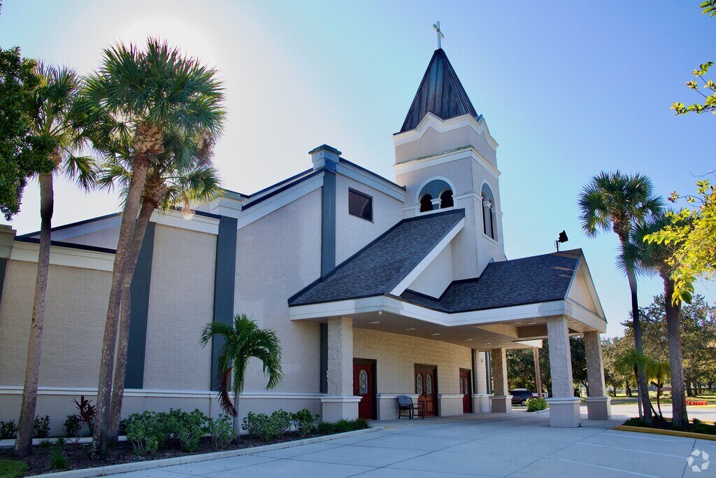 Gulf Coast Classical Academy serves students in the Countryside community.