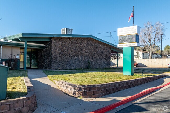 Get a great education at Nikolaus Homestead Elementary School.