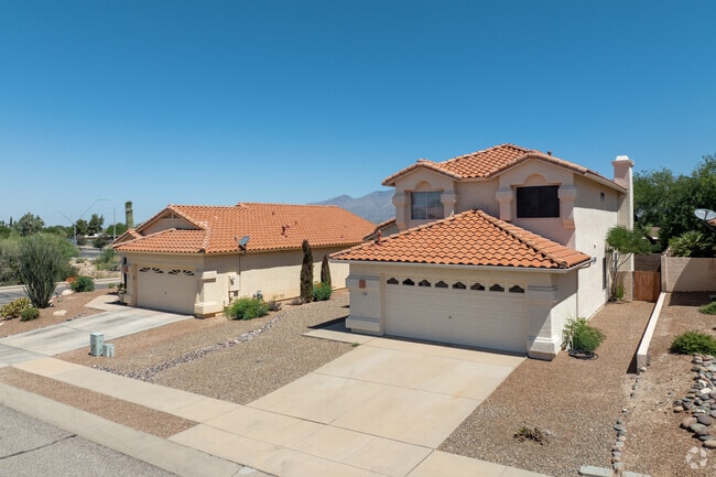 Spanish-influenced stucco homes from the early 21st century are often seen on the Eastside.
