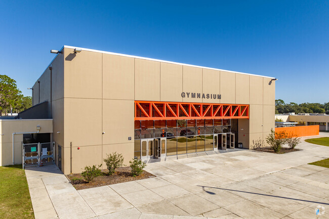 Zephyrhills High School has a student-teacher ratio of 22 to 1.