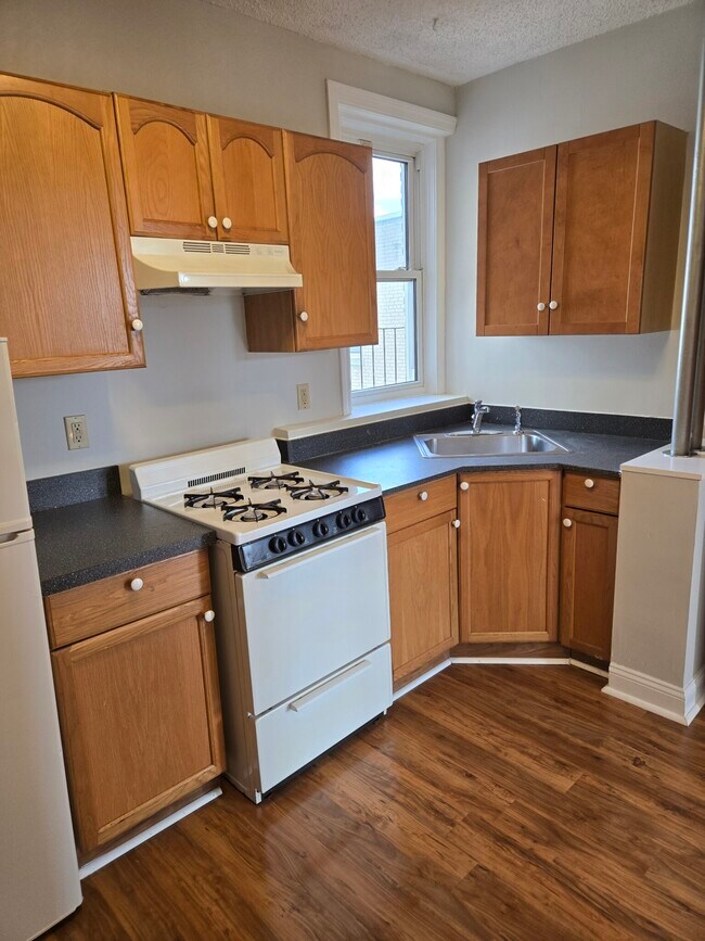 1189 Commonwealth Ave unit 20, Boston, MA 02134 - photo 2