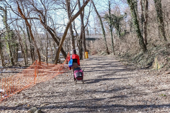Spuyten Duyvil has nature trails along the Hudson River.