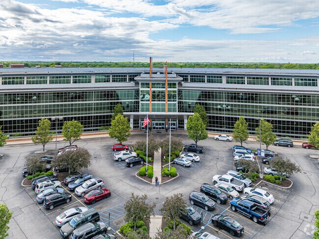 Union Hospital sits three miles from the Edgebrook neighborhood of Terre Haute, IN.