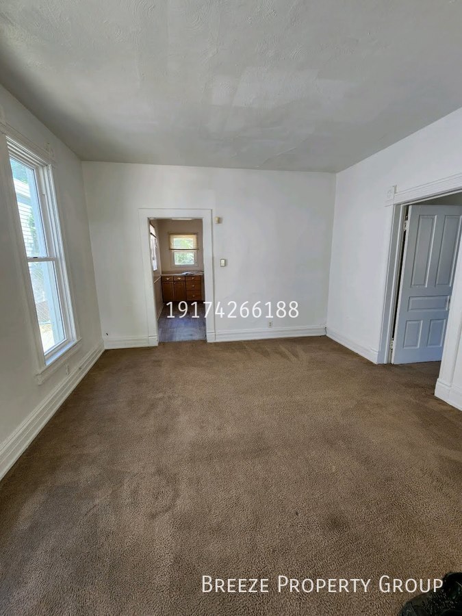 323 Champion St, Toledo, OH 43609 - photo 1