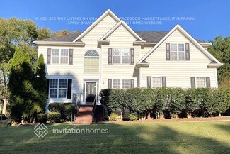 8007 Harrington Woods Rd, Charlotte, NC 28269