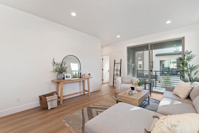 1727 S Rock View Ln, Boise, ID 83705 - photo 6