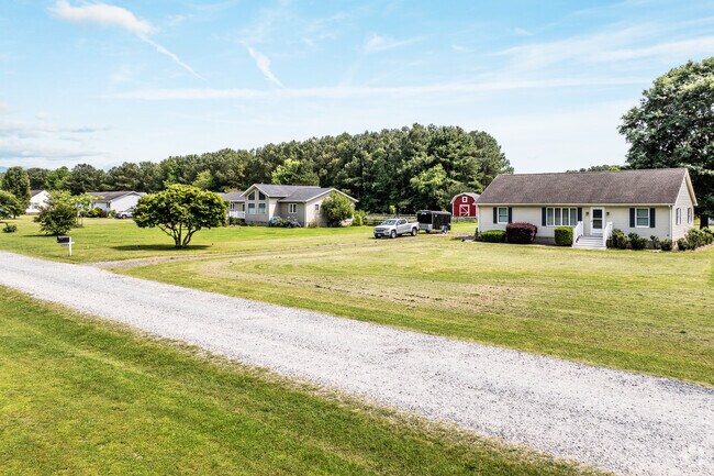Ranch-style houses on large lots are common throughout Accomac, where land is abundant and neighbors are few.