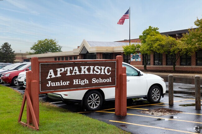 Kids in grades 6-8 from Horatio Gardens can attend Aptakisic Jr High.