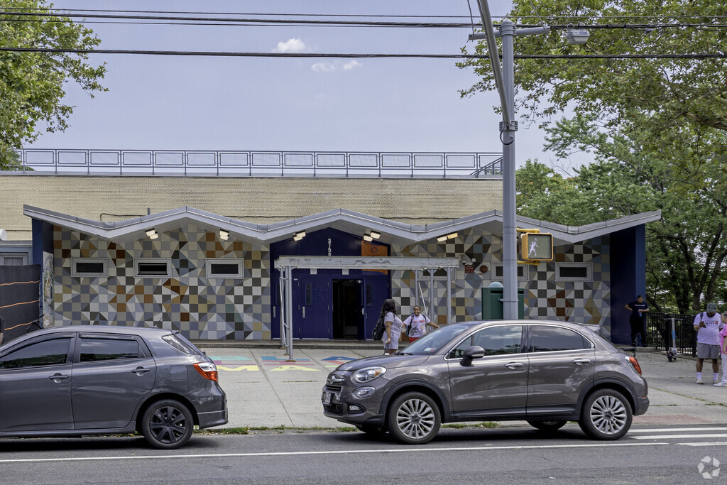 Bronx Alliance middle school  strong academic college preparatory school in Edenwald.
