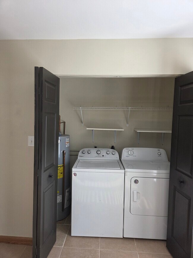 3007 W Sunset Dr, Carbondale, IL 62901 - photo 5