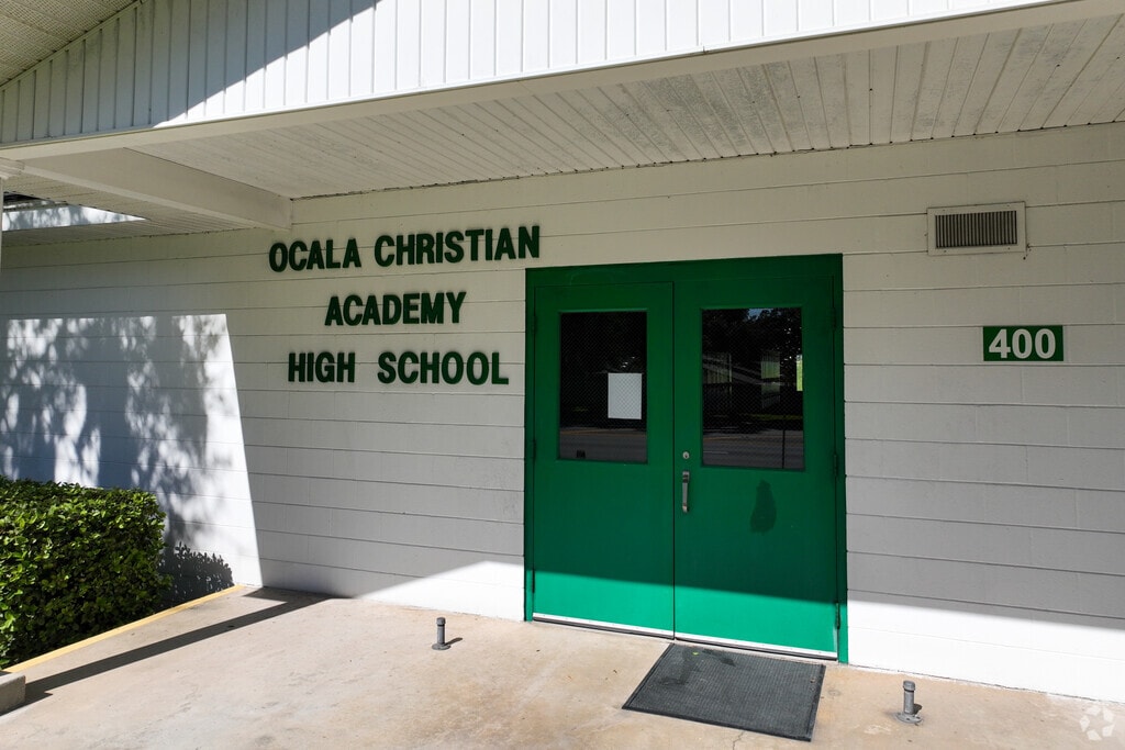 Front entrance to Ocala Christian Academy.
