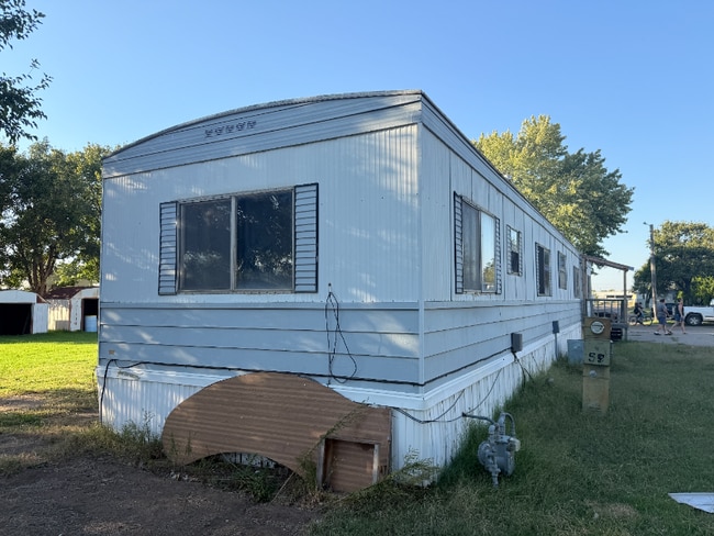 5501 9th St, Great Bend, KS 67530 - photo 7