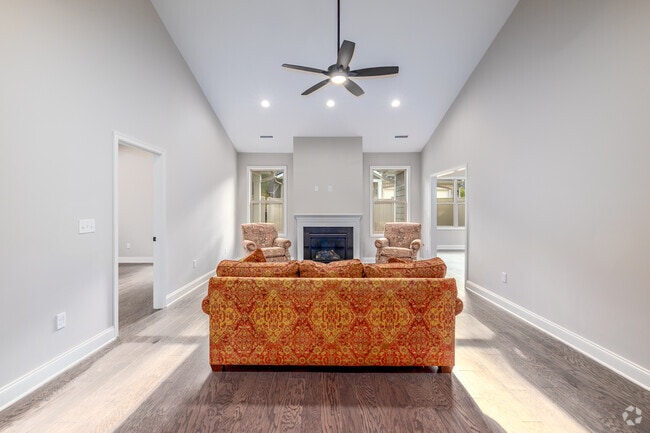 820 Wynnshire Dr unit 37331068, Hickory, NC 28601 - photo 4