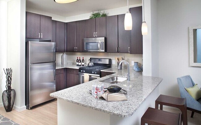 333 Great River Rd unit 1-446, Somerville, MA 02145 - photo 3