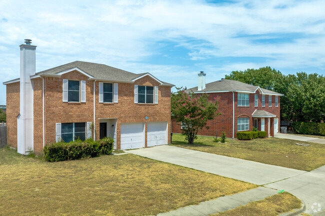 Two story homes from the 1980s are a great option for larger families in Glenn Heights.