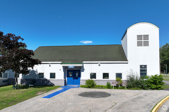 Jameson Elementary School enrolls little learners in the Old Orchard Beach area.