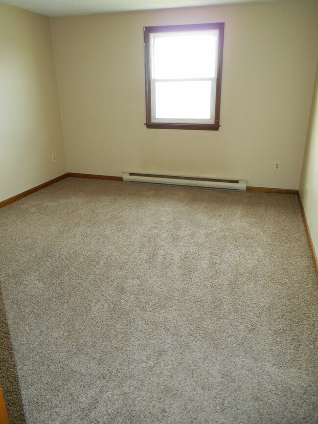 6557 Lincoln Ave, Lockport, NY 14094 - photo 6