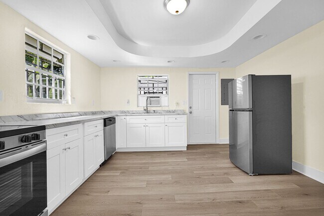 511 NW 44th St unit 1, Miami, FL 33127 - photo 4