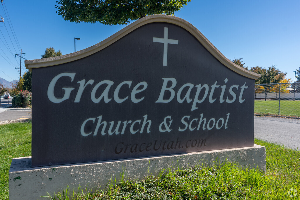 Grace Baptist School provides private education in the neighborhood of 
Granger.