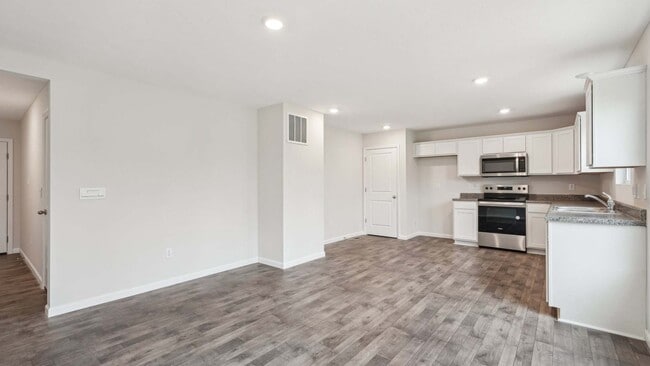 93 Lamboll St unit 38228437, Wilmington, NC 28411 - photo 6