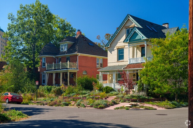 You'll find lots of Victorian homes in Highland.