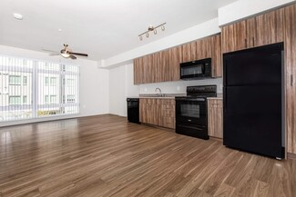 2710 Tagore Ave, Redmond, WA 98052