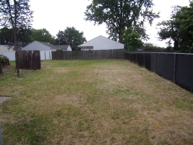1216 Edgewood St NE, Warren, OH 44483 - photo 6