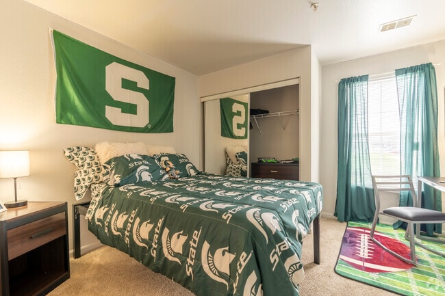 2BD, 2BA - 854SF - Emerald - Bedroom 2