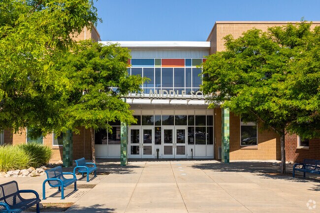 Aurora Hills Middle School is a public school with a student-teacher ratio of 18 to 1.